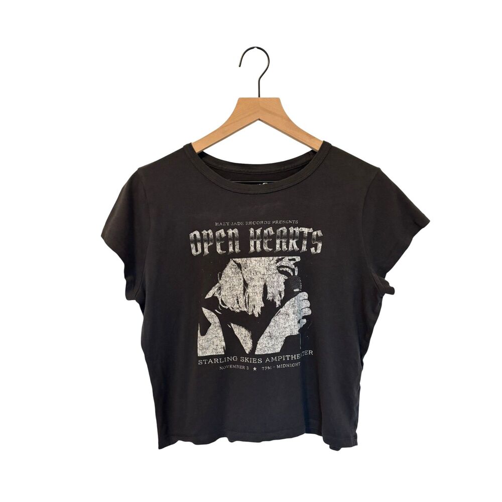 Hollister Black Open Hearts Band Graphic Tee Crop Top Grunge Edgy Size L